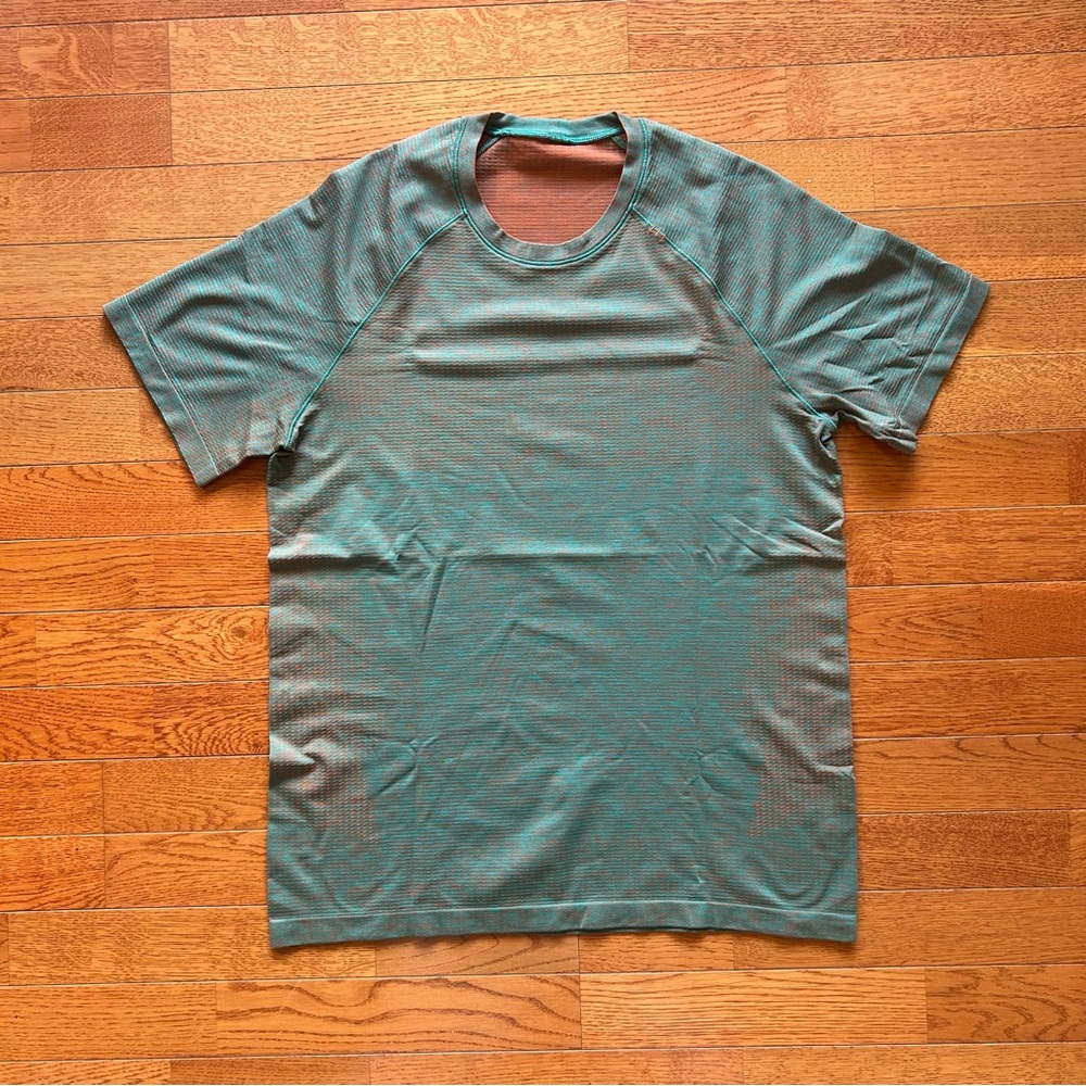 Lululemon Metal Vent Tech T Shirt Green and Orange